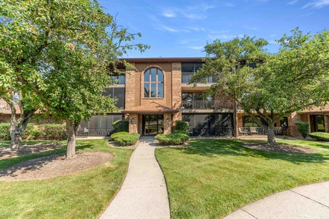 Photo of 8804 W 140th Street #2C, Orland Park, IL 60462 (MLS # 12752392)