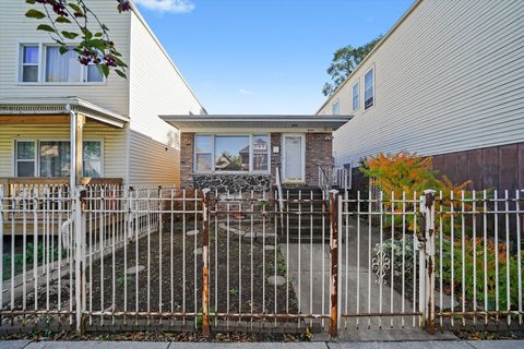 Tiny photo for 4555 S Washtenaw Avenue S, Chicago, IL 60632 (MLS # 12506459)