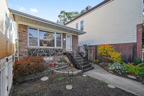 Tiny photo for 4555 S Washtenaw Avenue S, Chicago, IL 60632 (MLS # 12506459)