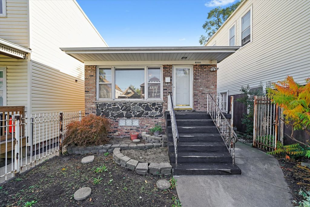 Photo for 4555 S Washtenaw Avenue S, Chicago, IL 60632 (MLS # 12506459)
