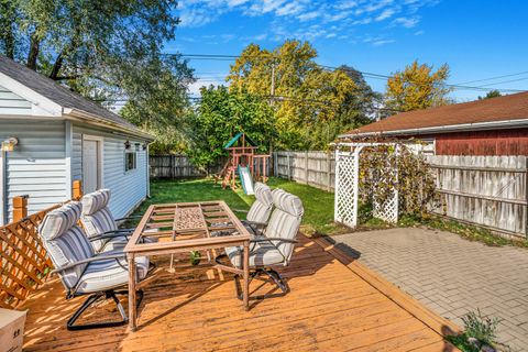 Tiny photo for 5416 Franklin Avenue, Oak Lawn, IL 60453 (MLS # 12513579)