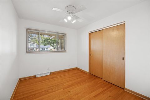 Tiny photo for 10511 Preston Street, Westchester, IL 60154 (MLS # 12479910)