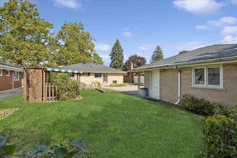 Tiny photo for 10511 Preston Street, Westchester, IL 60154 (MLS # 12479910)