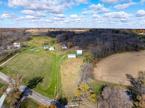 Tiny photo for 4028 Telegraph Road, Davenport, IA 52804 (MLS # 12581022)