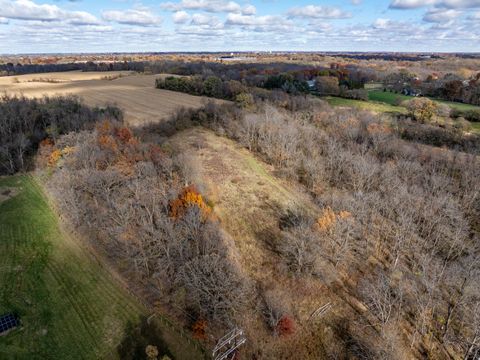 Tiny photo for 4028 Telegraph Road, Davenport, IA 52804 (MLS # 12581022)