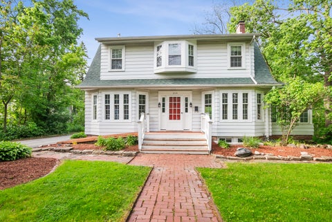 Photo of 2114 Cedar Road, Homewood, IL 60430 (MLS # 12653646)