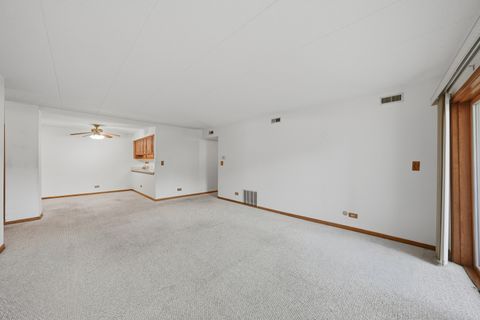 Tiny photo for 440 E Montrose Avenue #107, Wood Dale, IL 60191 (MLS # 12495905)