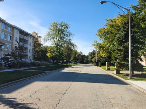 Tiny photo for 440 E Montrose Avenue #107, Wood Dale, IL 60191 (MLS # 12495905)