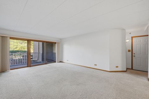 Tiny photo for 440 E Montrose Avenue #107, Wood Dale, IL 60191 (MLS # 12495905)