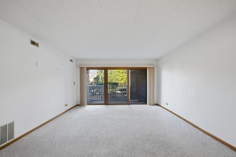 Tiny photo for 440 E Montrose Avenue #107, Wood Dale, IL 60191 (MLS # 12495905)