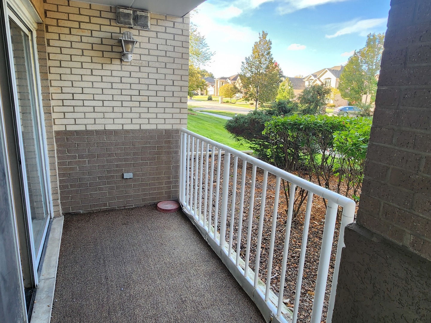 Wood Dale, Illinois 60191, United States, 2 Bedrooms Bedrooms, ,2 BathroomsBathrooms,Residential,Active,234438