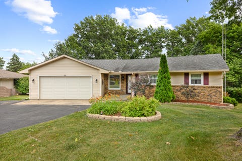 Photo of 1686 Valencia Drive, Rockford, IL 61108 (MLS # 12721273)