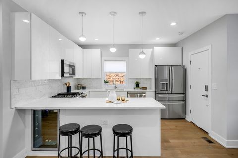 Tiny photo for 4721 W Warwick Avenue, Chicago, IL 60641 (MLS # 12518171)