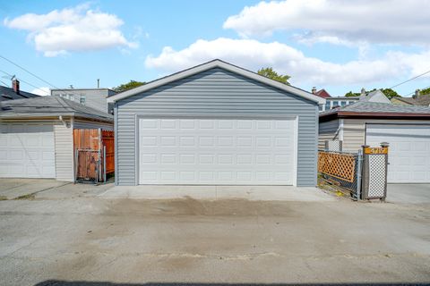 Tiny photo for 4721 W Warwick Avenue, Chicago, IL 60641 (MLS # 12518171)