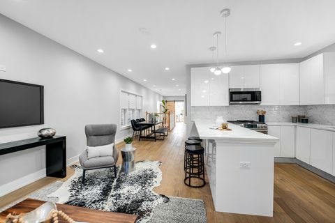 Tiny photo for 4721 W Warwick Avenue, Chicago, IL 60641 (MLS # 12518171)