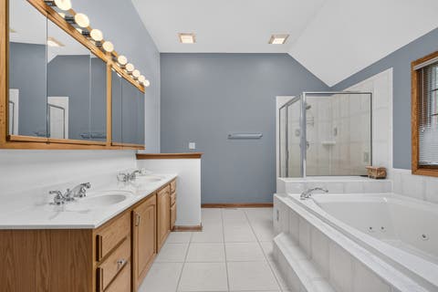 Tiny photo for 1605 Myrtle Park Street, Roselle, IL 60172 (MLS # 12731656)