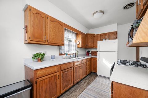 Tiny photo for 1226 26th Street, Bettendorf, IA 52722 (MLS # 12613484)