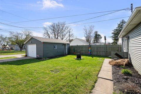 Tiny photo for 1226 26th Street, Bettendorf, IA 52722 (MLS # 12613484)
