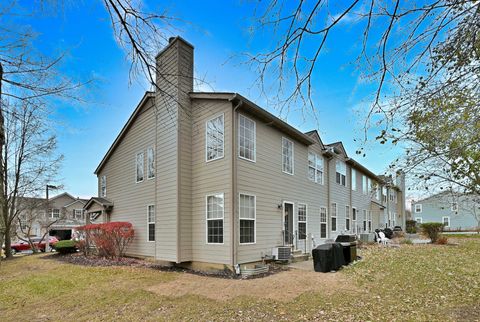 Tiny photo for 3207 Foxridge Court, Woodridge, IL 60517 (MLS # 12518003)