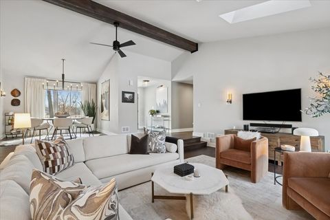 Tiny photo for 1828 White Fence Lane, Libertyville, IL 60048 (MLS # 12573581)