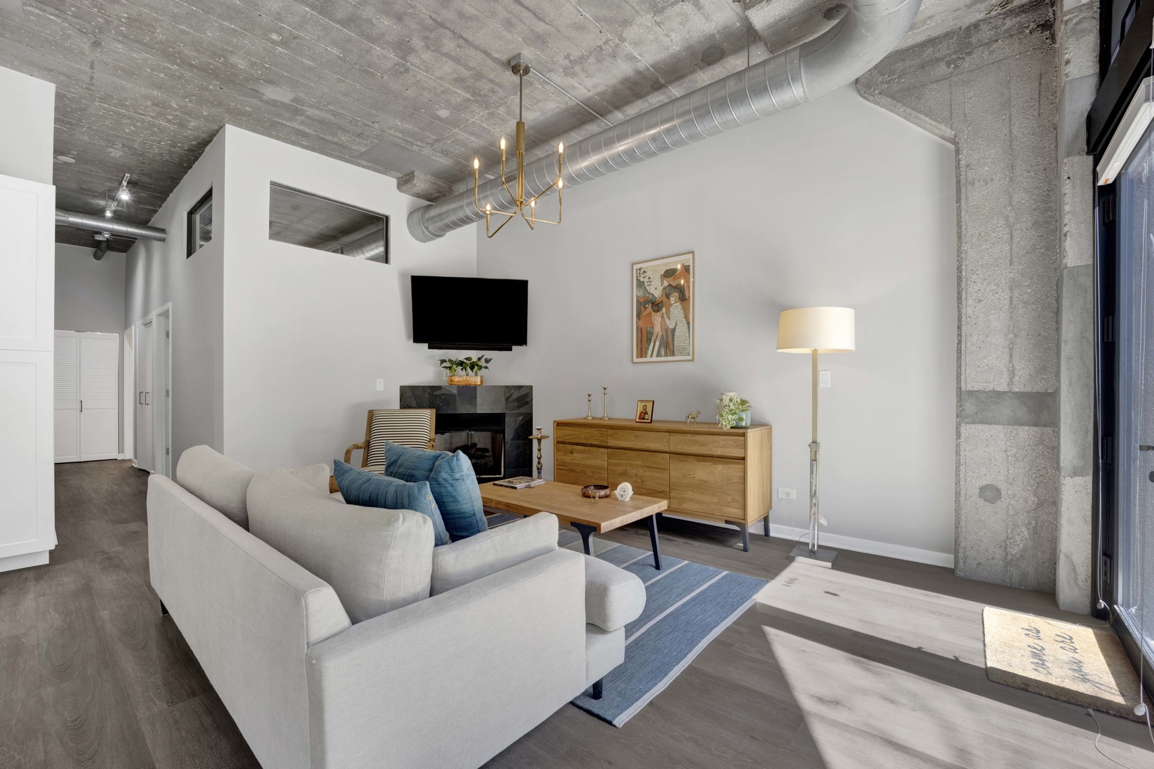 1151 W 14th Place 106