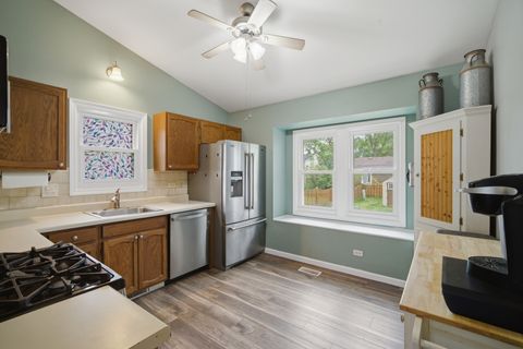 Tiny photo for 55 Washington Avenue, Streamwood, IL 60107 (MLS # 12656560)