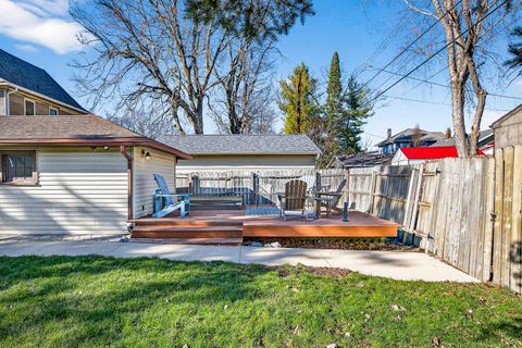 Tiny photo for 222 Leland Street, Bloomington, IL 61701 (MLS # 12592512)