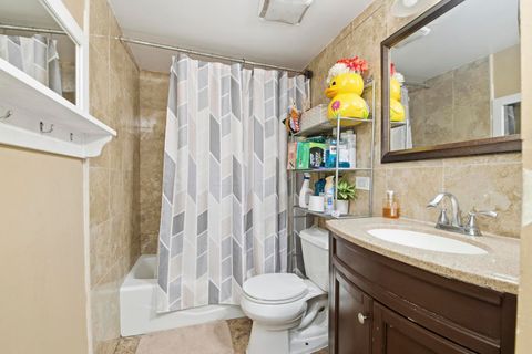 Tiny photo for 142 Klein Creek Court #B, Carol Stream, IL 60188 (MLS # 12575637)