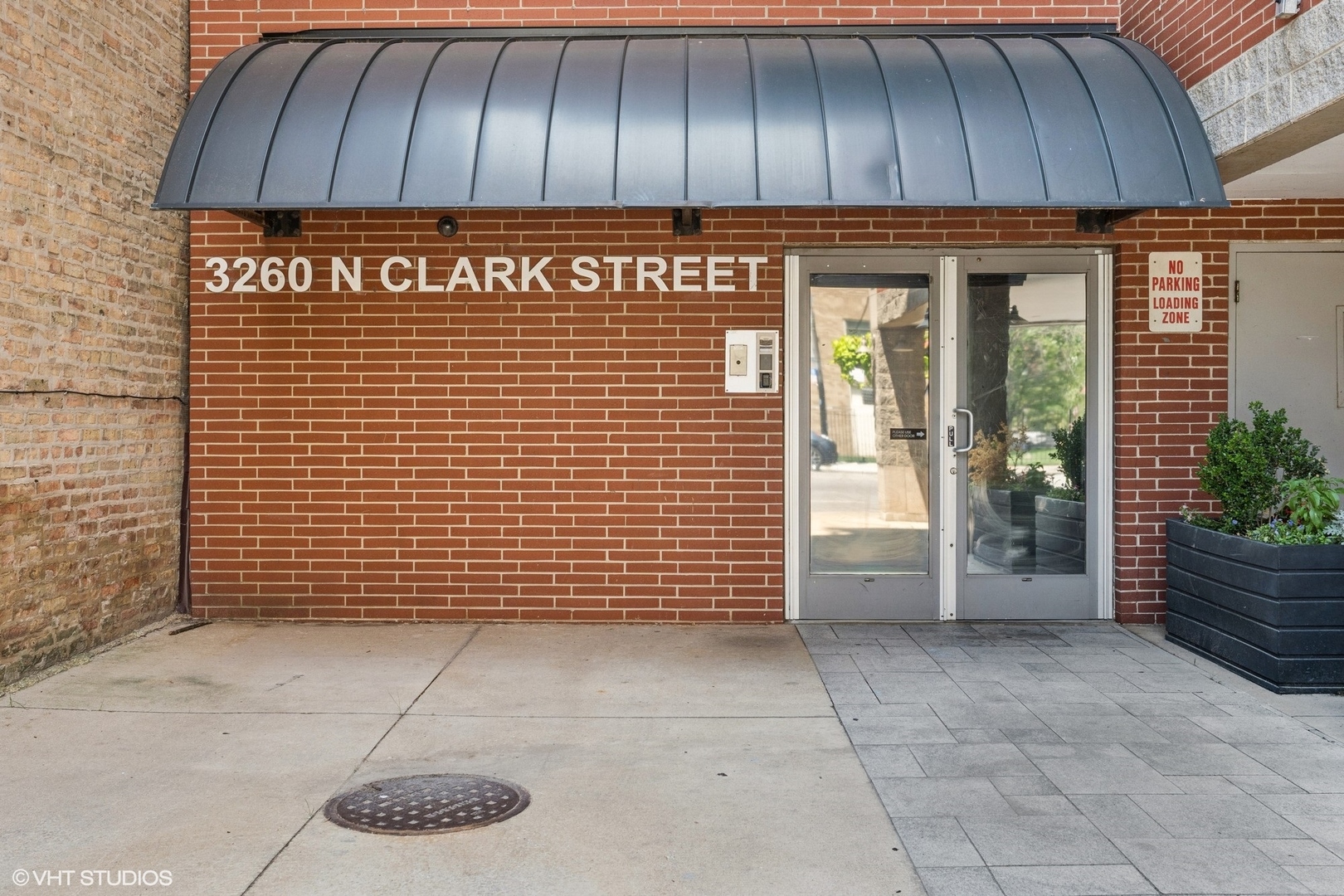 3260 N CLARK Street 202
