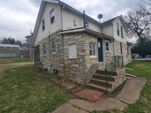 Photo of 2760 12TH Street, Rock Island, IL 61201 (MLS # 12626148)