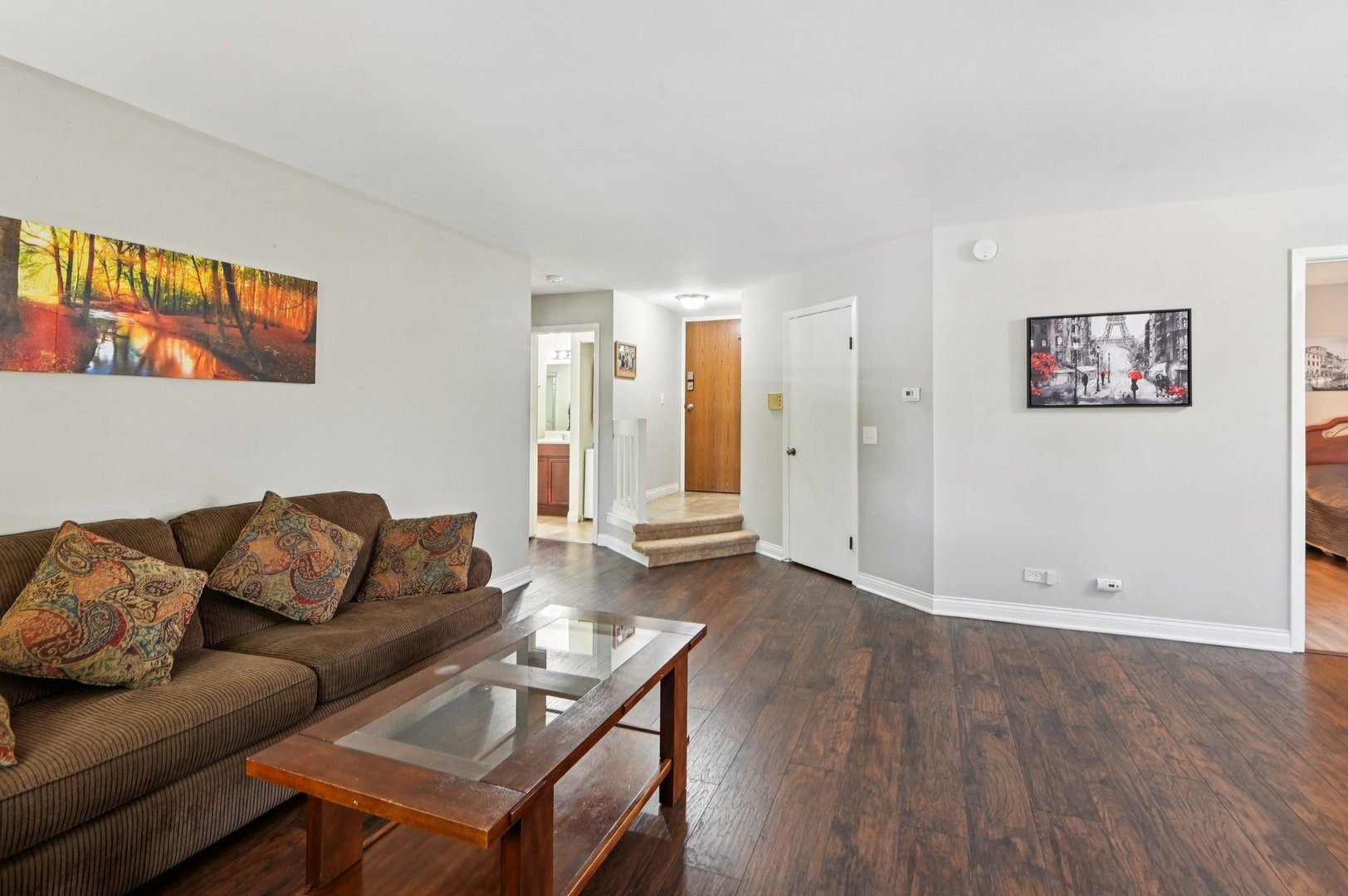 1543 Raymond Drive 204