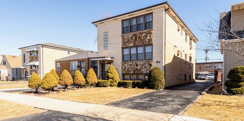 7 beds bed, 3 baths bath property at 1933 n 18th avenue, melrose park, IL 60160