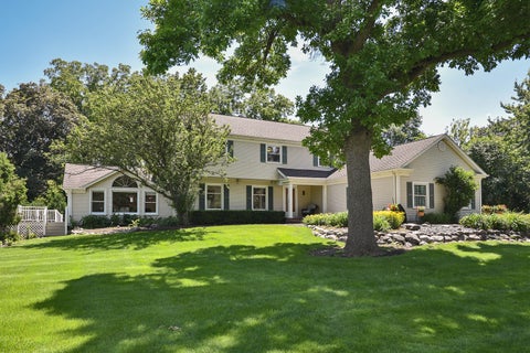 Tiny photo for 381 Grayfriars Lane, Inverness, IL 60067 (MLS # 12669378)