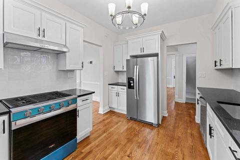 Tiny photo for 2135 W Leland Avenue, Chicago, IL 60625 (MLS # 12515717)