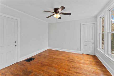 Tiny photo for 2135 W Leland Avenue, Chicago, IL 60625 (MLS # 12515717)