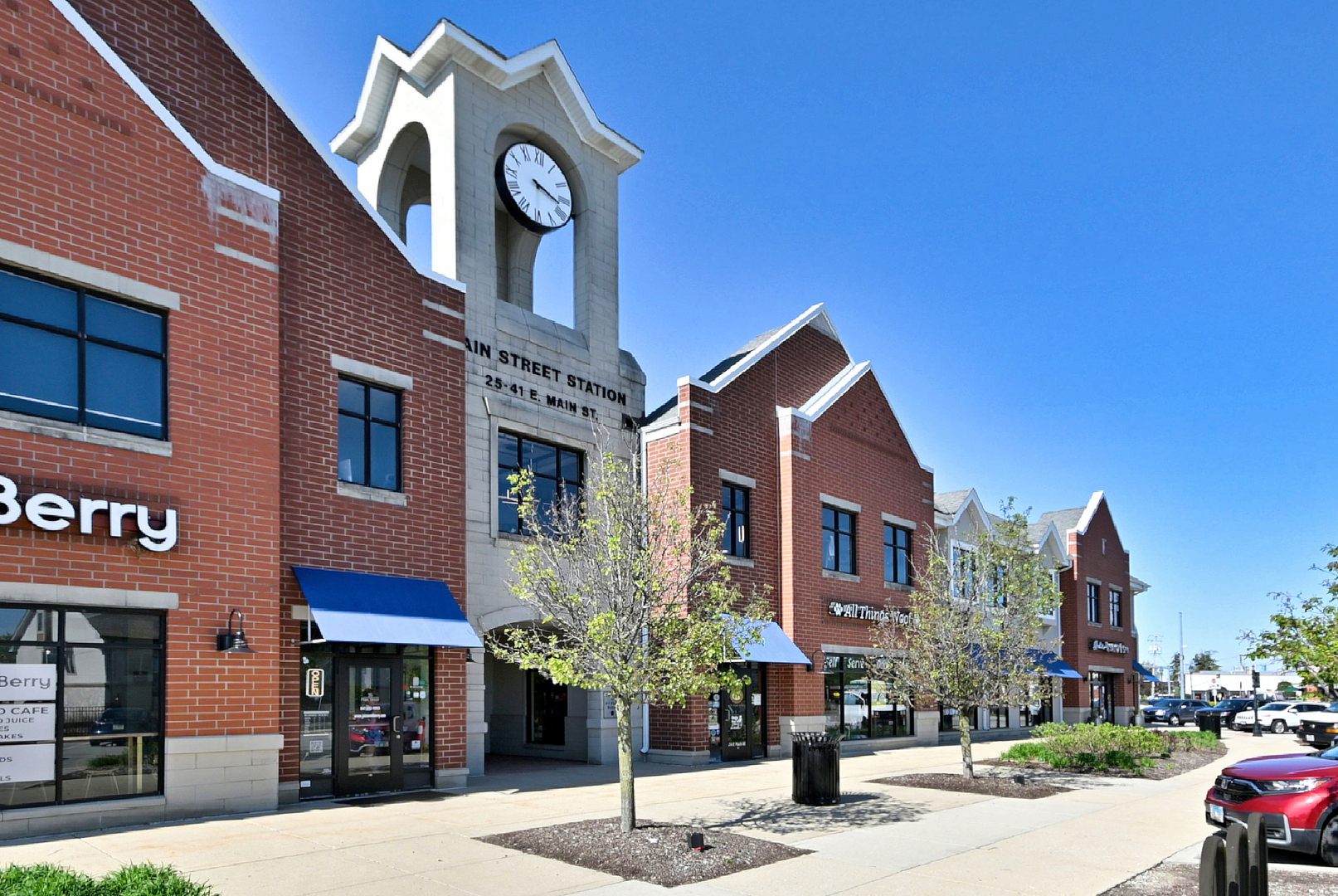 25 E Main Street 202