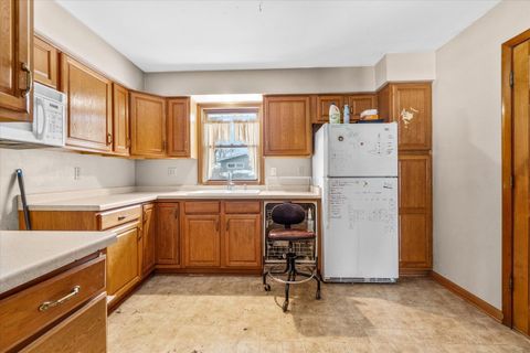 Tiny photo for 906 Lindenwood Drive, Aurora, IL 60506 (MLS # 12594258)