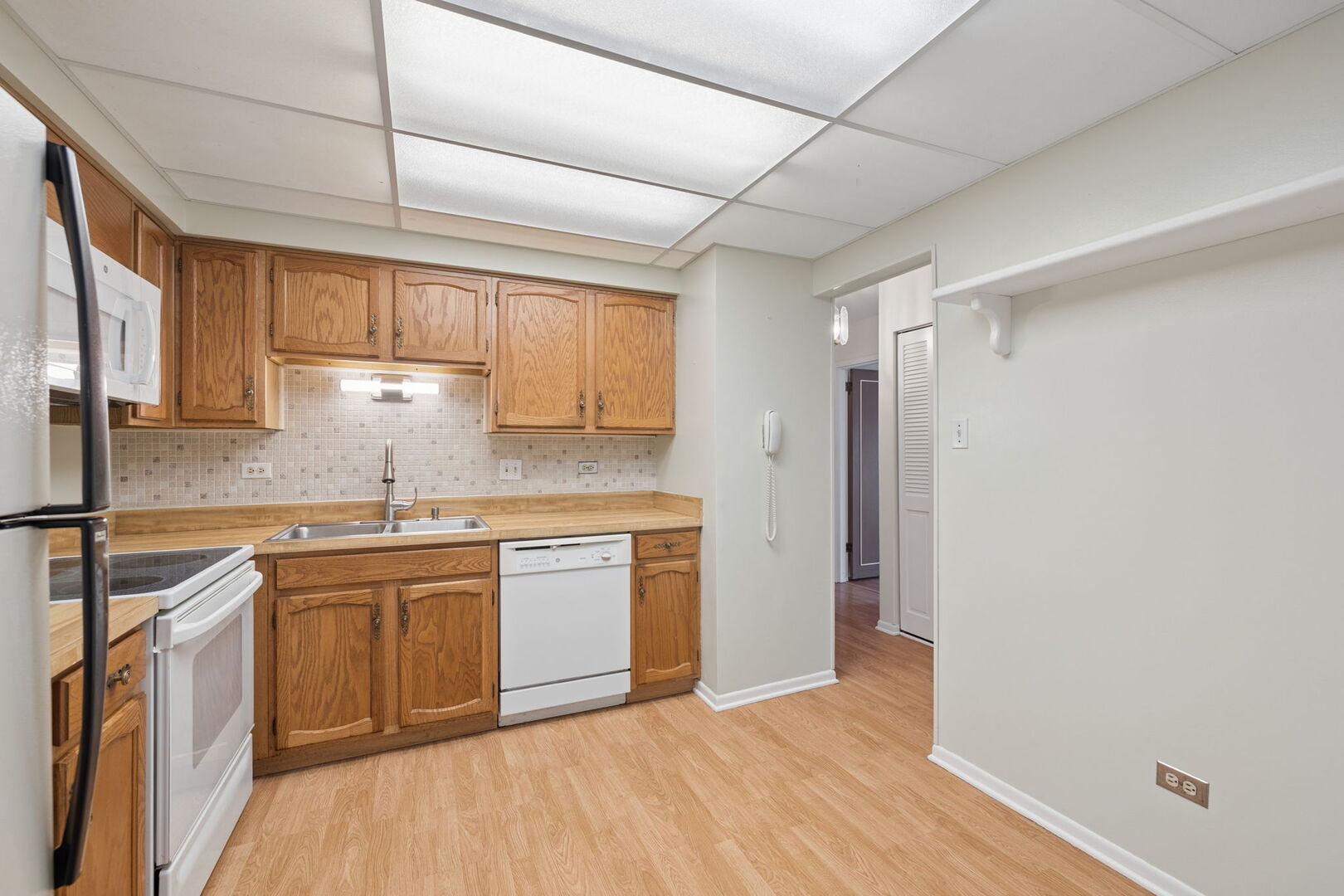 7510 Farmingdale Drive 407