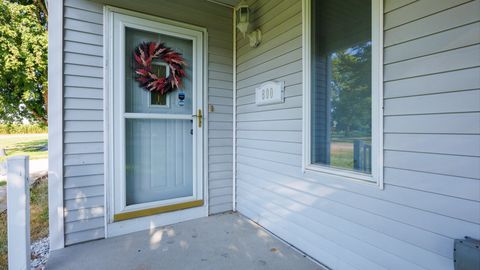 Tiny photo for 800 W Hamilton Street, Atlanta, IL 61723 (MLS # 12456014)