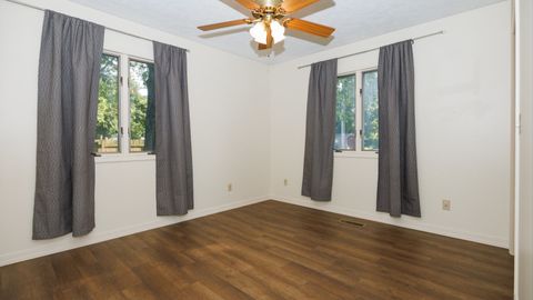 Tiny photo for 800 W Hamilton Street, Atlanta, IL 61723 (MLS # 12456014)