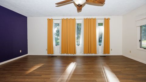 Tiny photo for 800 W Hamilton Street, Atlanta, IL 61723 (MLS # 12456014)