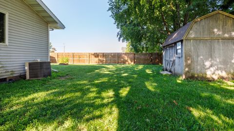 Tiny photo for 800 W Hamilton Street, Atlanta, IL 61723 (MLS # 12456014)