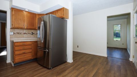 Tiny photo for 800 W Hamilton Street, Atlanta, IL 61723 (MLS # 12456014)