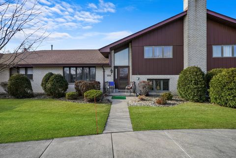 Photo of 17926 Alabama Court, Orland Park, IL 60467 (MLS # 12471767) Photo of 17926 Alabama Court, Orland Park, IL 60467 (MLS # 12471767)