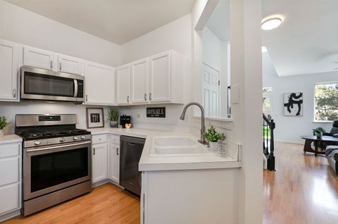 Tiny photo for 1431 Doolittle Lane, Grayslake, IL 60030 (MLS # 12618784)