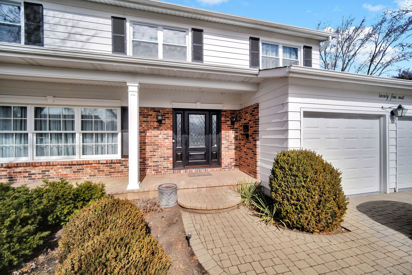 24 W Berkley Drive