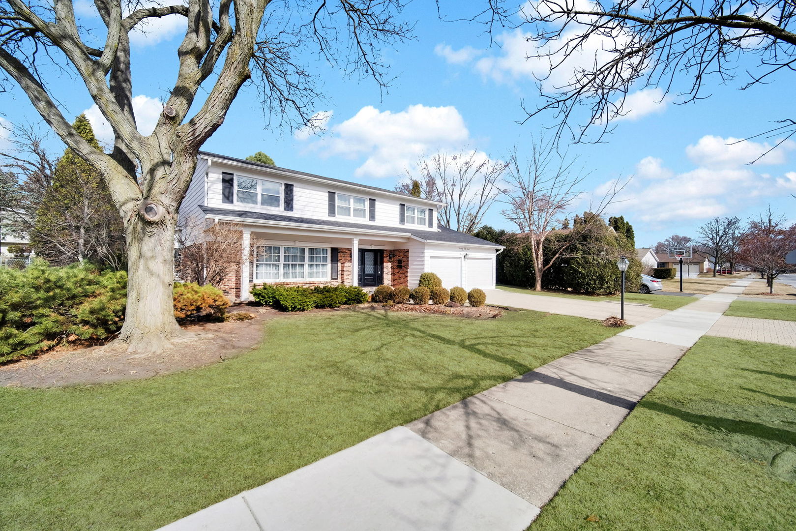 24 W Berkley Drive
