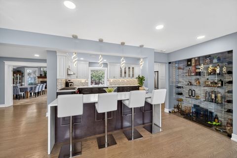 Tiny photo for Arlington Heights, IL 60004 (MLS # 12636519)