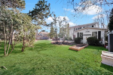 Tiny photo for Arlington Heights, IL 60004 (MLS # 12636519)