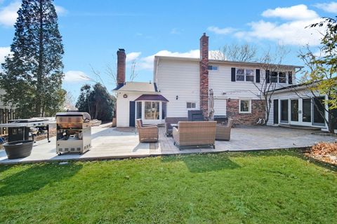 Tiny photo for Arlington Heights, IL 60004 (MLS # 12636519)